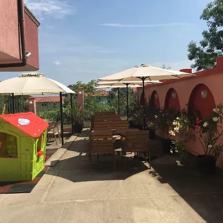 свети кирил Guest house Lozenets